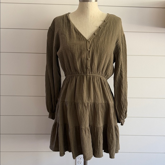 Wishlist Dresses & Skirts - Wishlist Olive Long Sleeve Dress